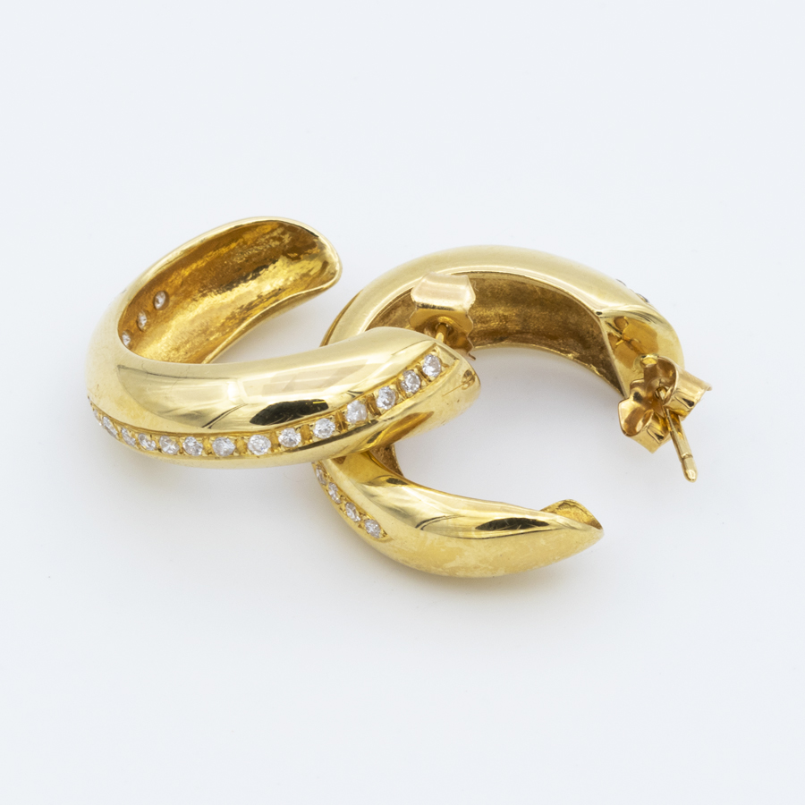 Boucles d’oreilles demi-créoles en or jaune et diamants